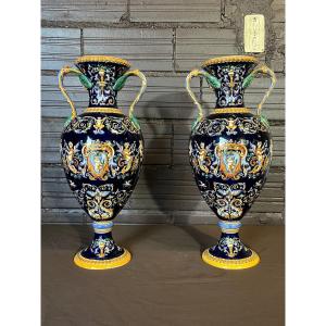 Paire D’important Vases En Faïence De Gien 