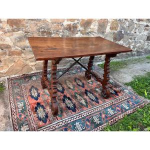 Catalan Table In Walnut 17th Century