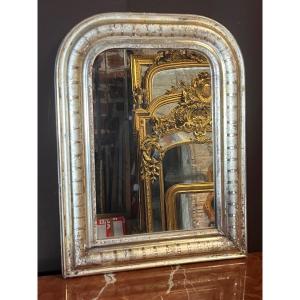 Petit Miroir Louis Philippe En Bois Argenté 