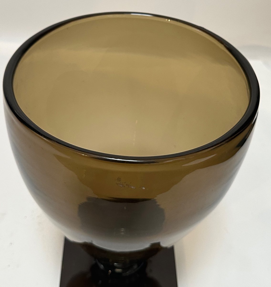 Imposing Daum Smoked Glass Vase-photo-3