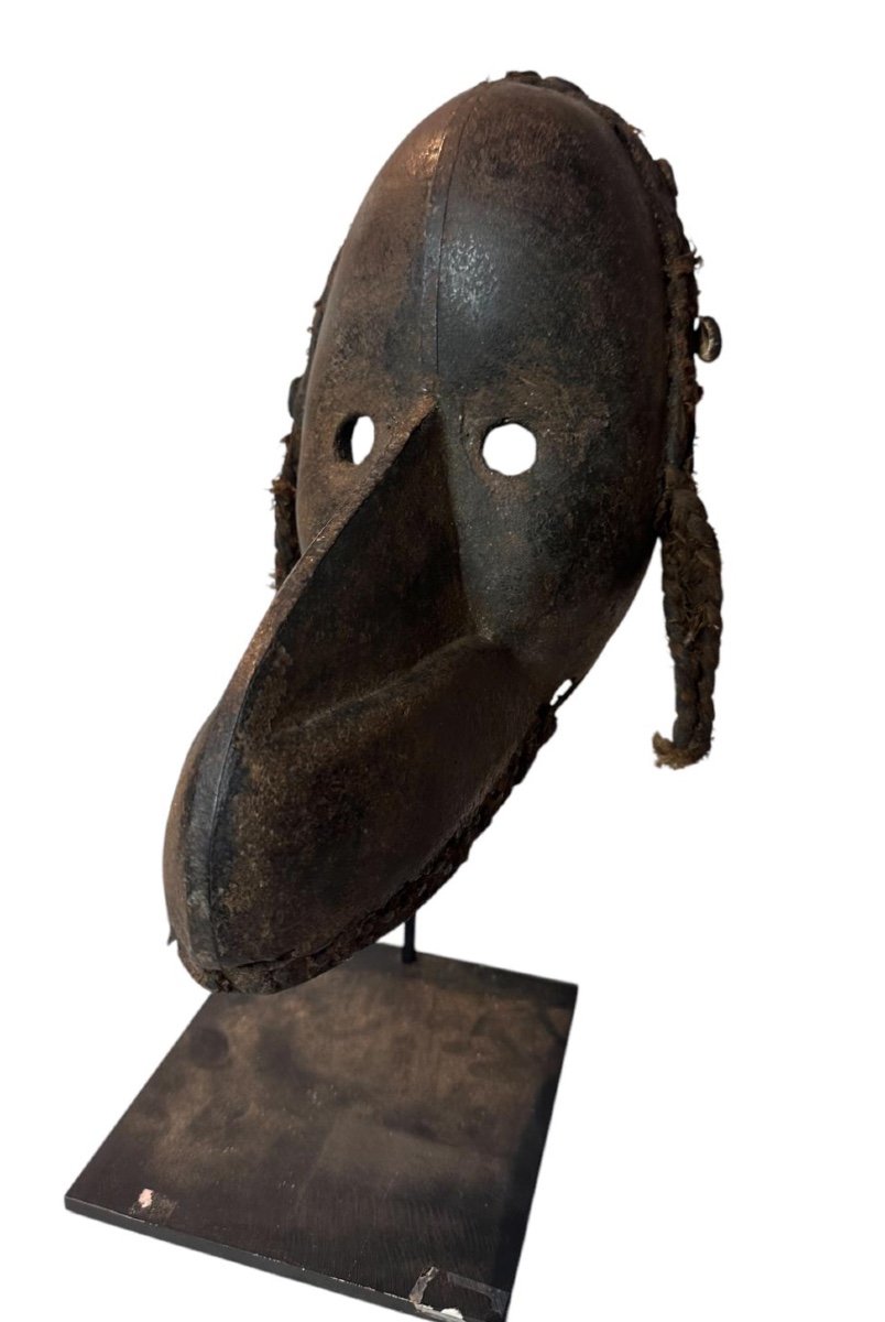 Stylized African Mask 