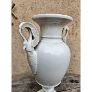 Vase En Porcelaine Empire & Cygnes, Swan & Fin 19ème , XIXe.