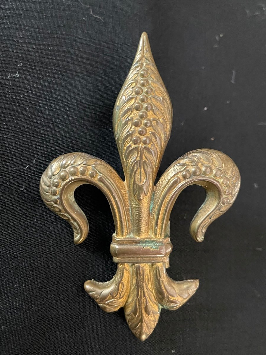 Fleur De Lys  Pour Banderole De Giberne  d'époque  Restauration  1815 -photo-2