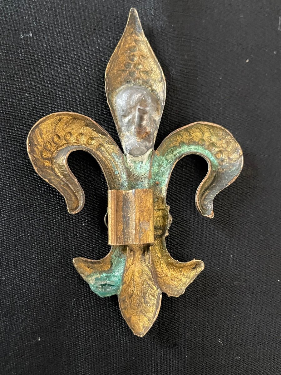 Fleur De Lys  Pour Banderole De Giberne  d'époque  Restauration  1815 -photo-3