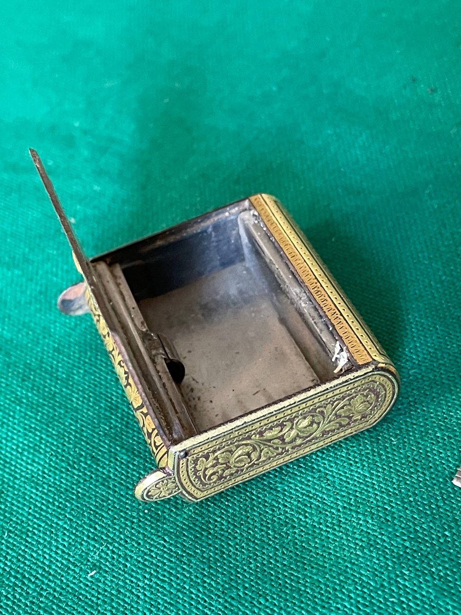 Small Pyrogenic Match Box In Art Nouveau Brass 19th Century -photo-5