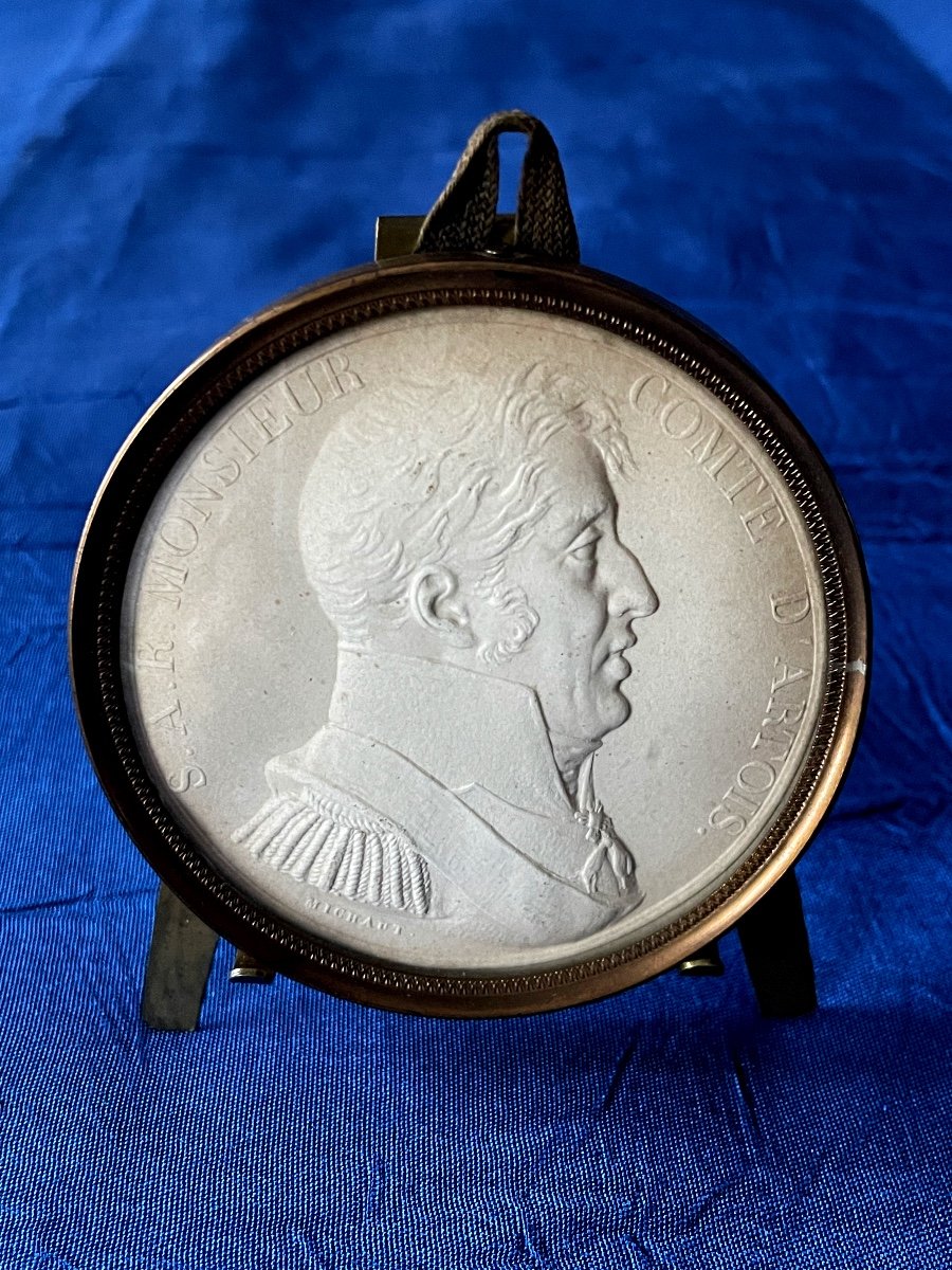 Charles   X   Roi  De   France    Médaillon Rond  Sous Verre  époque  Restauration  1824 / 1830