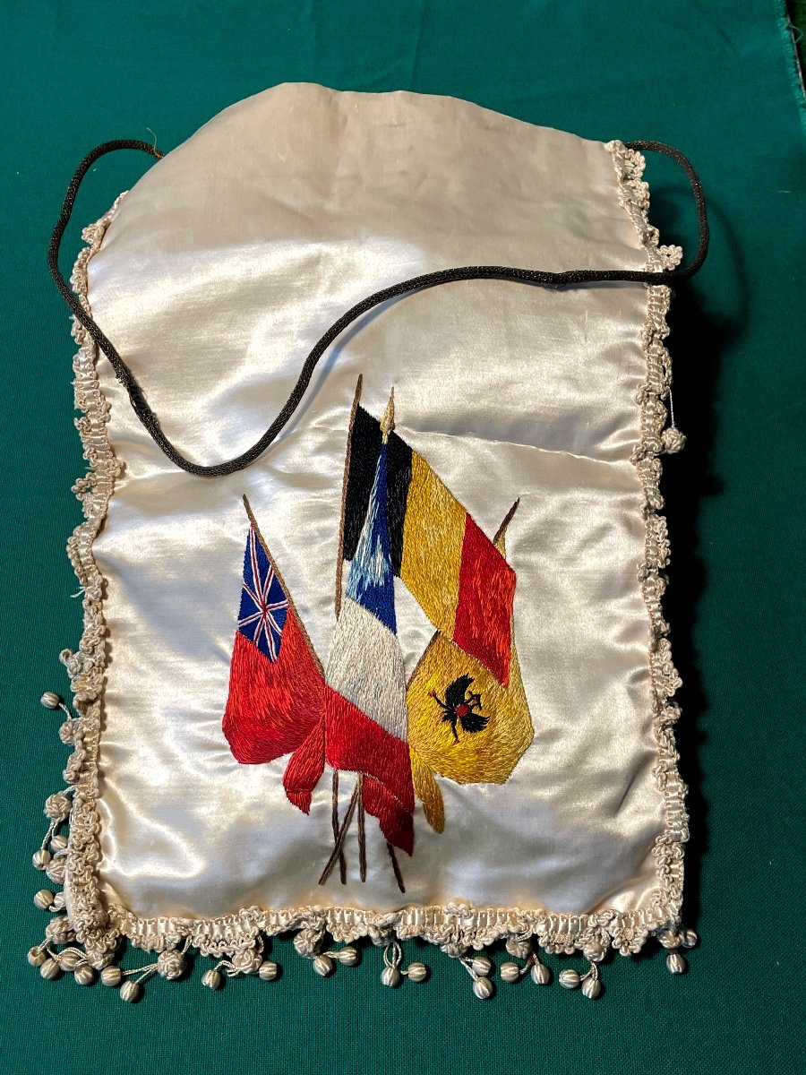 Aumônière  En Soie  Avec Les Drapeaux Alliés  Guerre De 1914 /1918  20 ÈME 