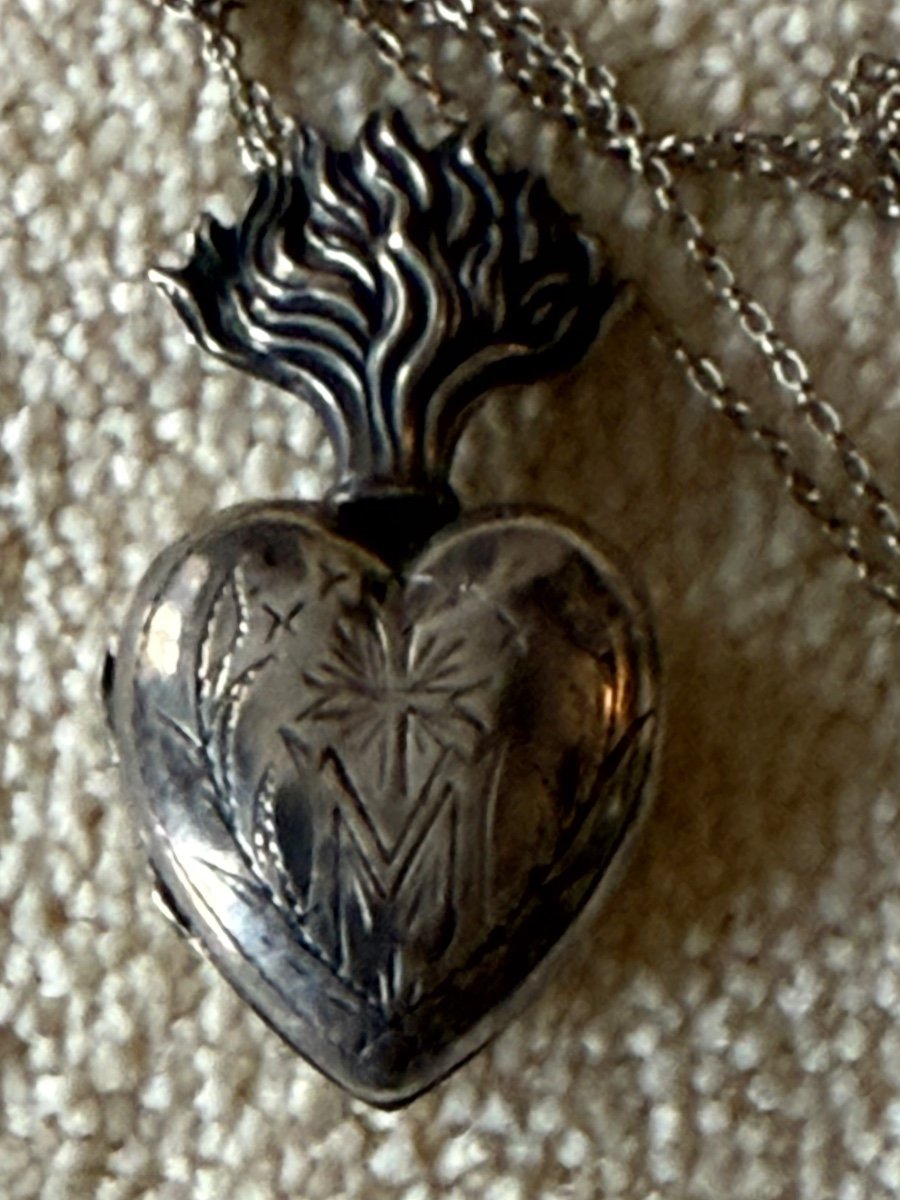 Small Heart Of Mary "ex Voto" In Silver 19th Century 