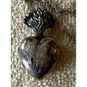 Petit Coeur De Marie  "ex Voto" En Argent  19 ème 