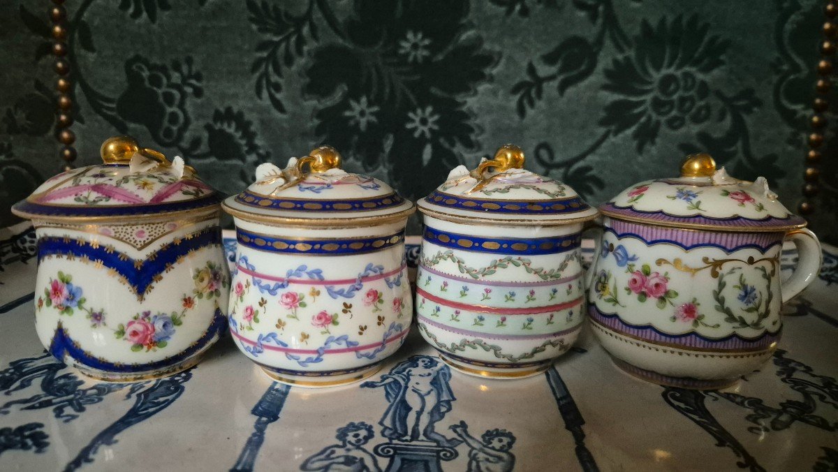 4 Pots à Crème En Porcelaine à Riche Décor -photo-2