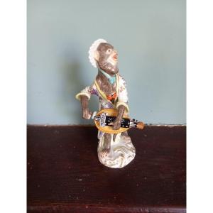 Manufacture De Meissen - Monkey Musician Playing Vielle