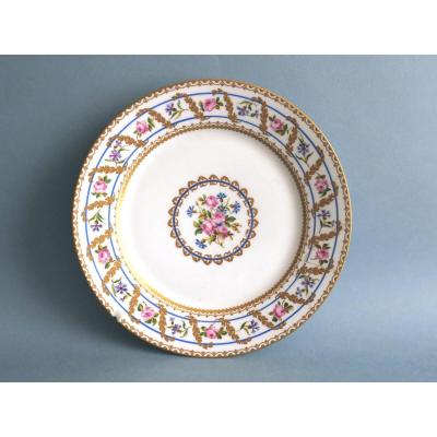 Sèvres - Plate With Polychrome Decor Of Roses And Barbeaux - Third Republic