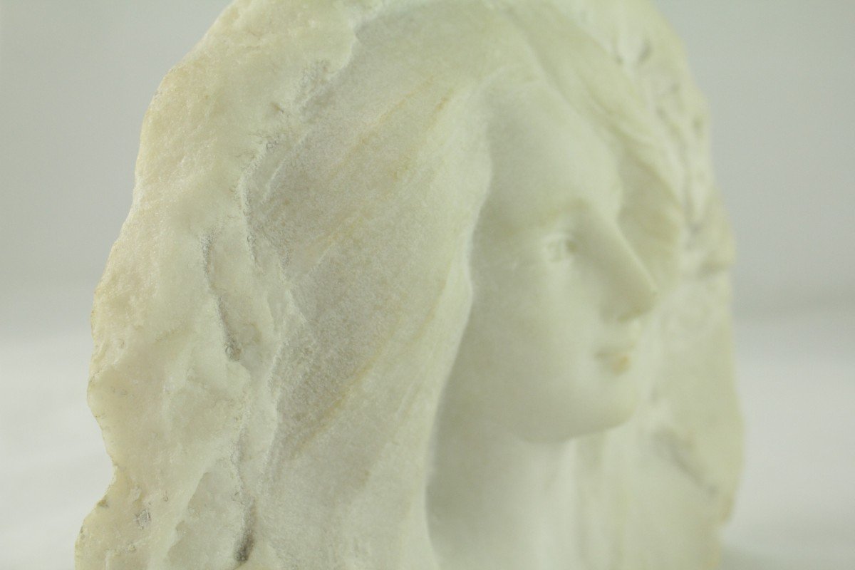 Sculpture En Marbre Haut Relief 'Portrait de femme' Signée A. Gotis-photo-2