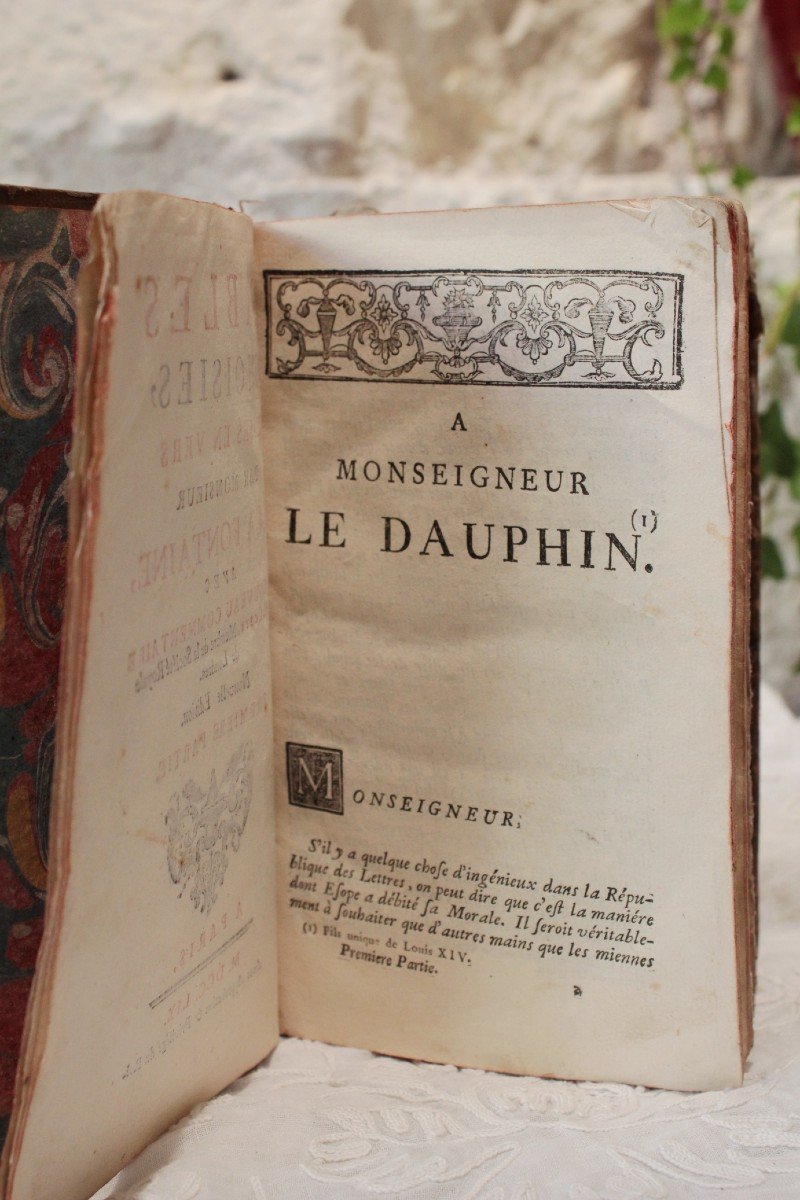 Livre Des Fables De La Fontaine édition De 1759-photo-4