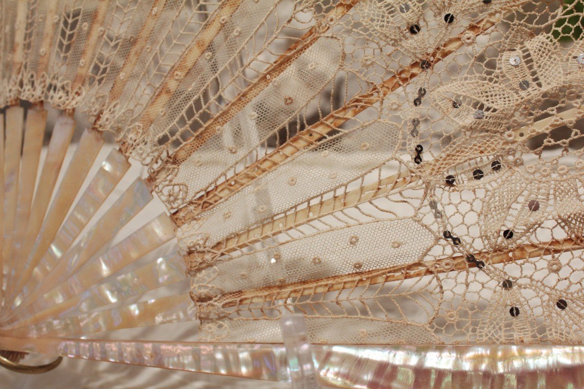 Lace And Mother-of-pearl Fan Between 1860 And 1880-photo-3