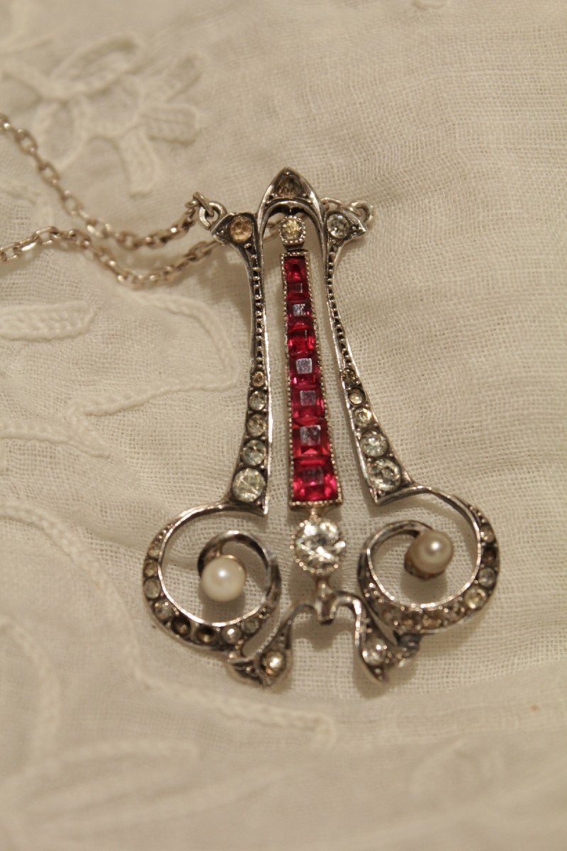 Necklace, Pendant, In Brilliant Sterling Silver, Pearls And Red Stones 20th Century