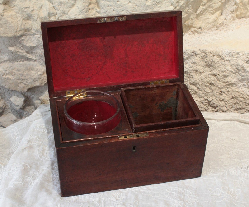 Mahogany Tea Box With Its Glass Mixer 19th Century