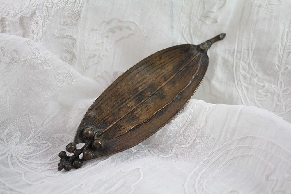 Bronze Lily Of The Valley Leaf Empty Pocket Circa 1900-photo-2