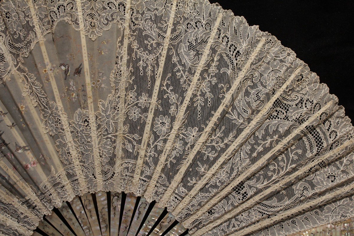 Mother-of-pearl And Lace Folded Fan With Painted Bird Decoration 1890-1900-photo-6