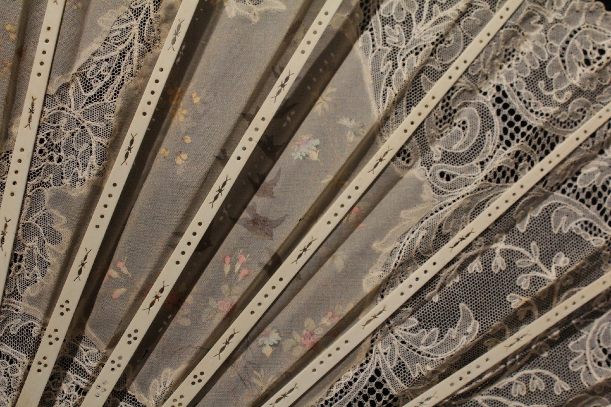 Mother-of-pearl And Lace Folded Fan With Painted Bird Decoration 1890-1900-photo-8