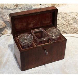 Coffret à Thé De Voyage En Placage d'Amarante Et Ses 3 Flacons, époque 19ème Siècle