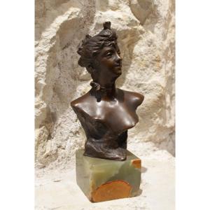 Bronze Sculpture 'queen Of Hearts' Bust Of A Woman Signed Jean Garnier (1853-1930)