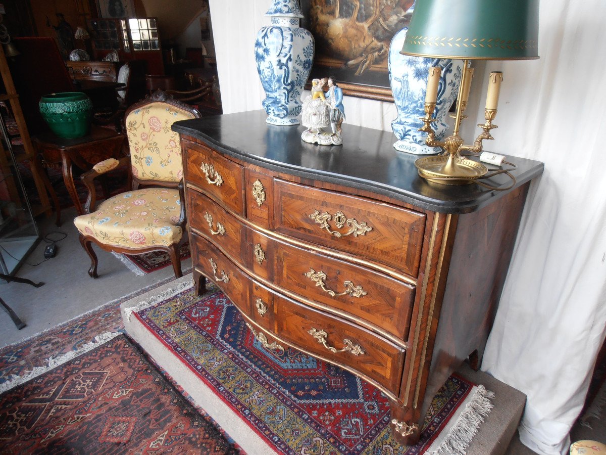 18th Century Chest Of Drawers