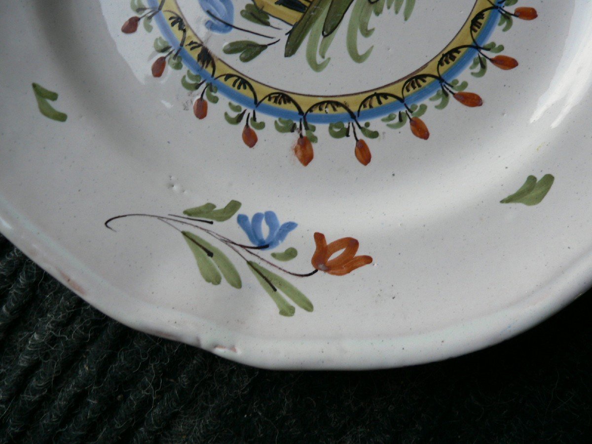 Nineteenth Luneville Earthenware Dish-photo-2