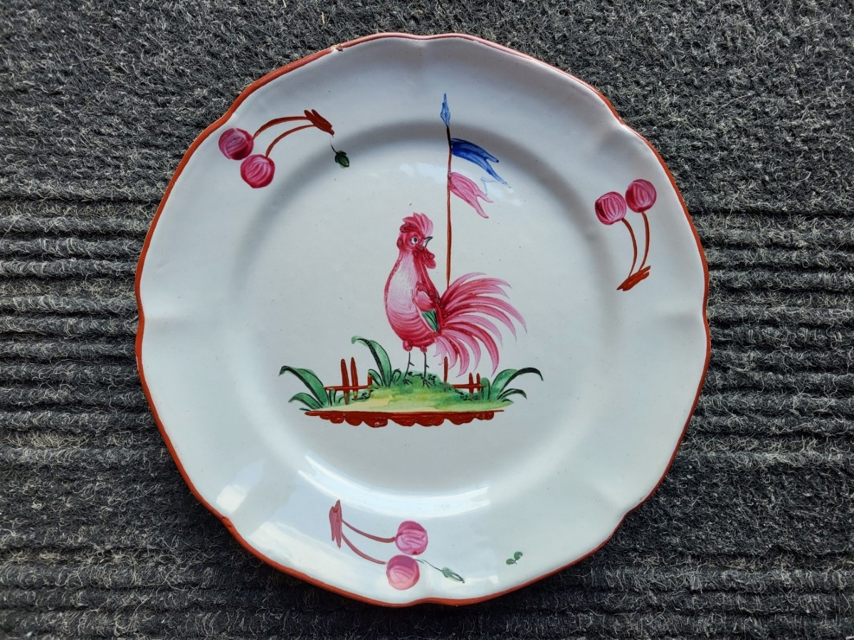 18th Century Islettes Earthenware Plate With Rooster And Tricolor Flag 