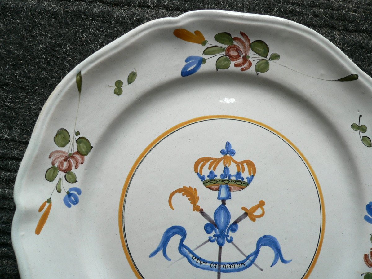 Revolutionary Earthenware Dish With Three Orders Of 18th Century Islettes-photo-4