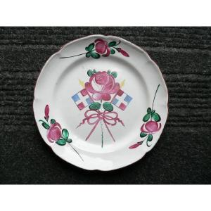 Nineteenth Islettes Earthenware Plate