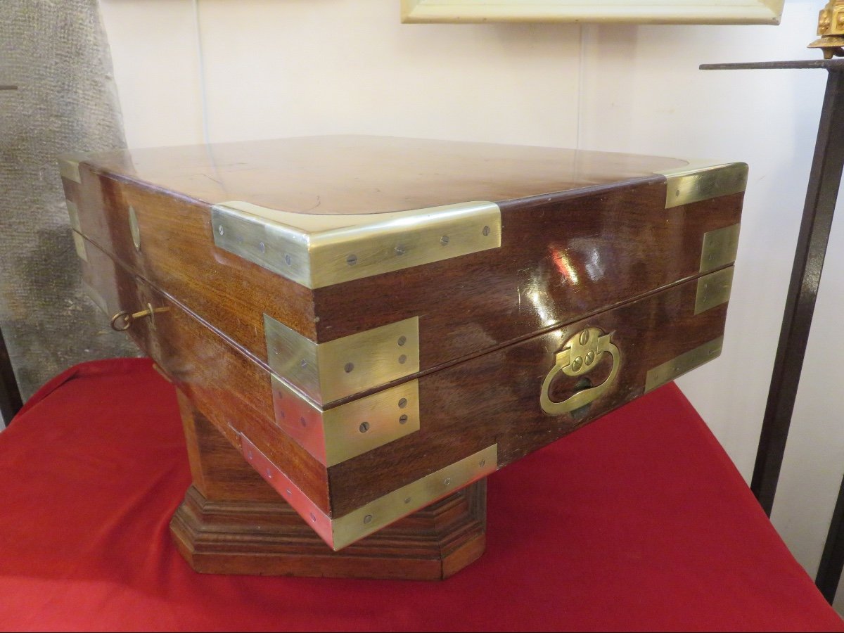 Nineteenth Century Mahogany And Brass Marine Box-photo-6