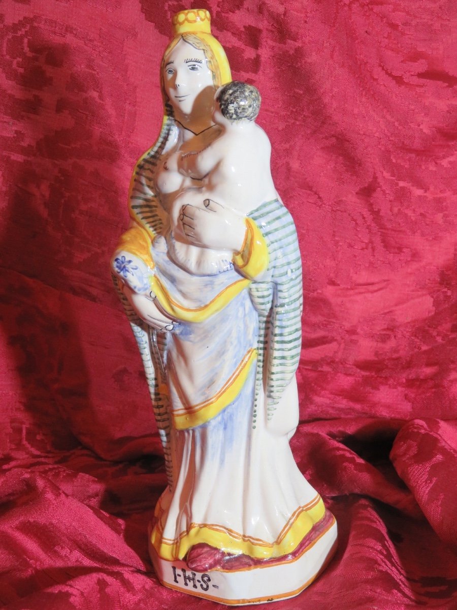 Vierge en faïence polychrome dite vierge d'accouchée -photo-2