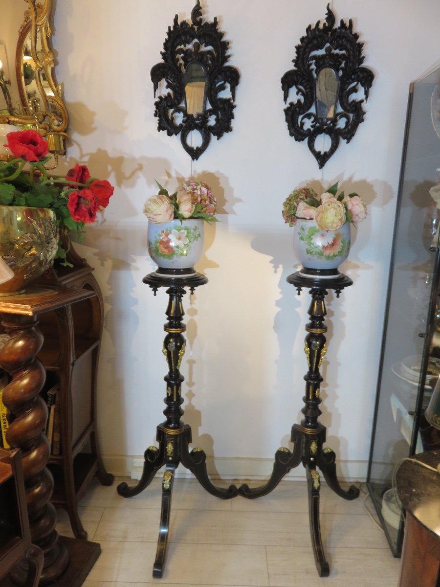 Pair Of Harnesses With Their Paris Porcelain Planters From The Napoleon III Period