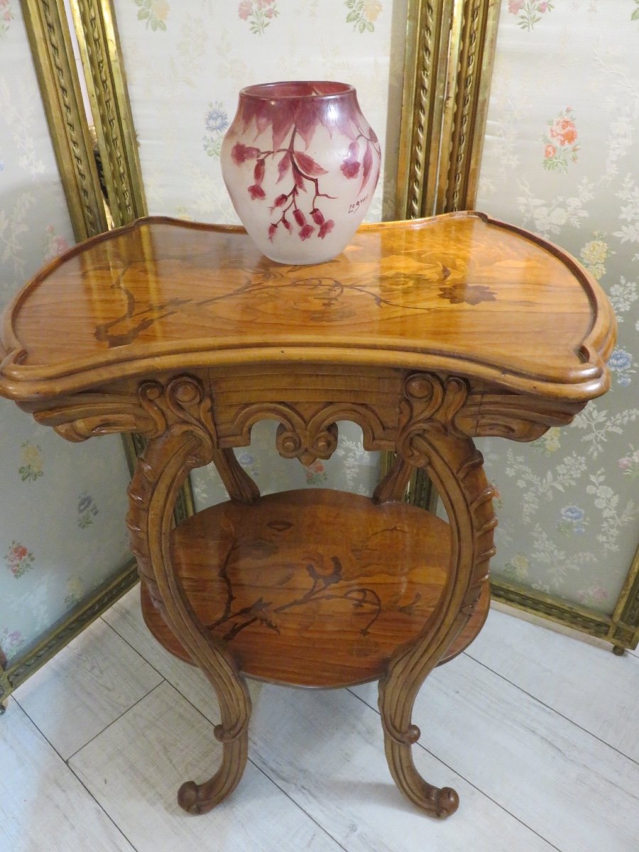 Table ,  guéridon , à double plateaux  ,  d'époque Art Nouveau en marqueterie -photo-3