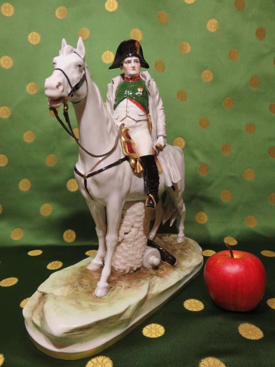 Saxe , importante sculpture en porcelaine de Napoléon à cheval ,manufacture de Scheibe-Alsbach-photo-3