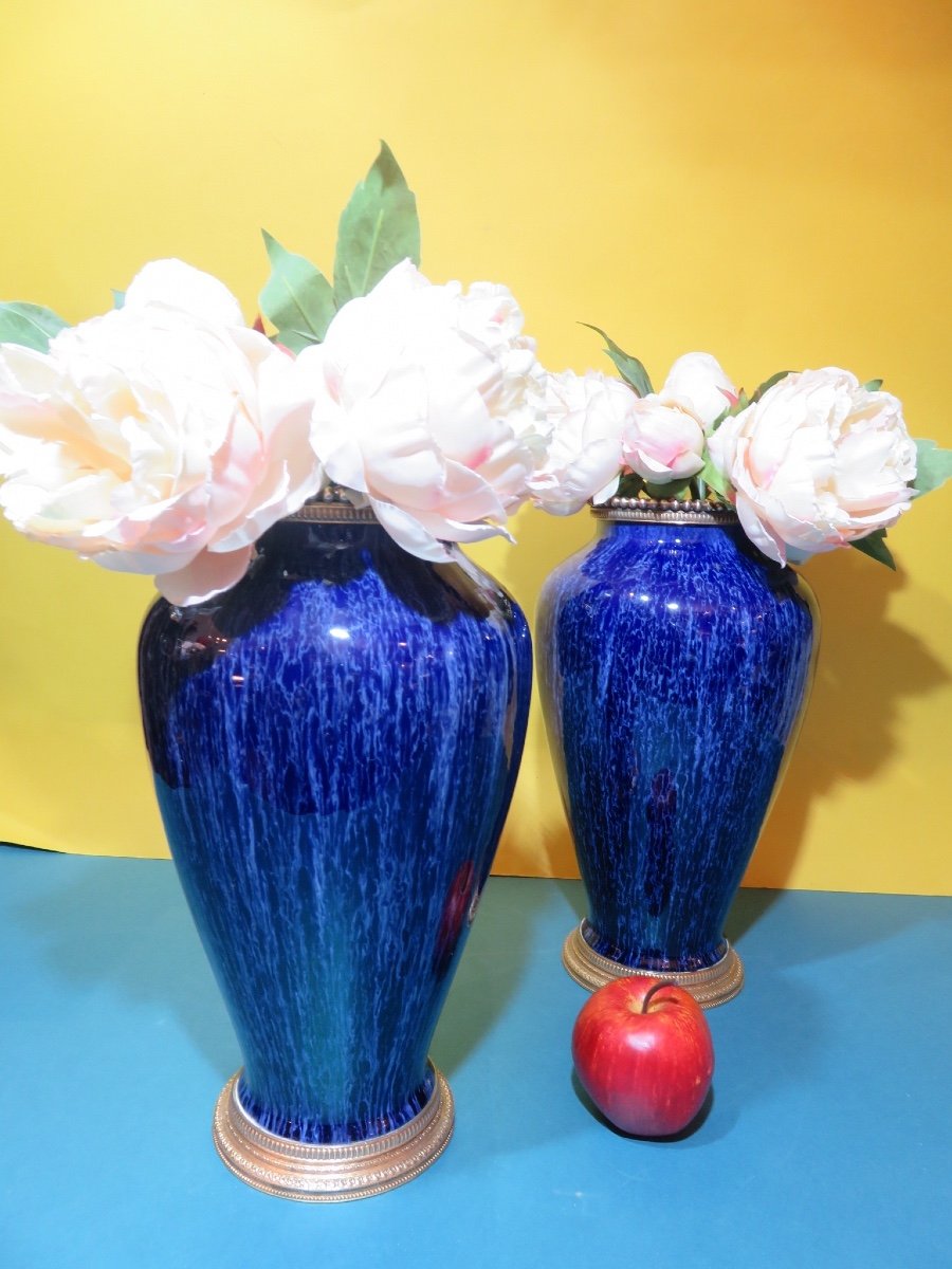 Paire de vases en céramique flammée bleue ,monture en bronze doré ,Boch Frères Keramis -photo-7