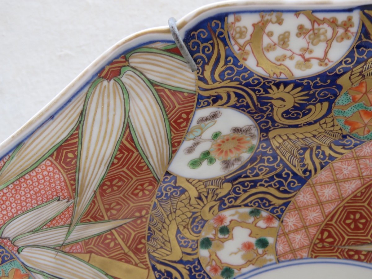 Large Polychrome Imari Porcelain Polylobed Hollow Dish, Japan, Meiji Period (1868-1912)-photo-4