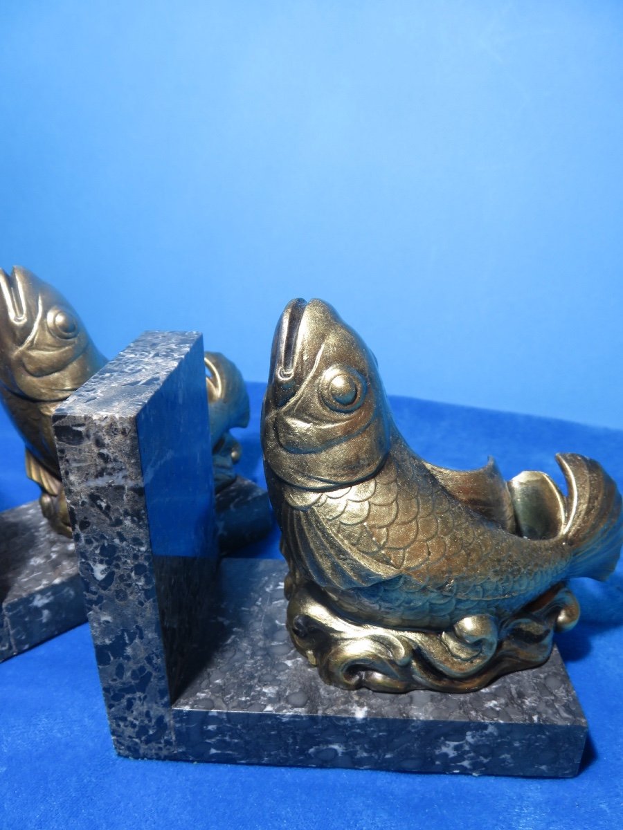 Pair Of Bookends With Japanese-style Koi Carp Theme, In Babbitt On A Black Marble Base -photo-6