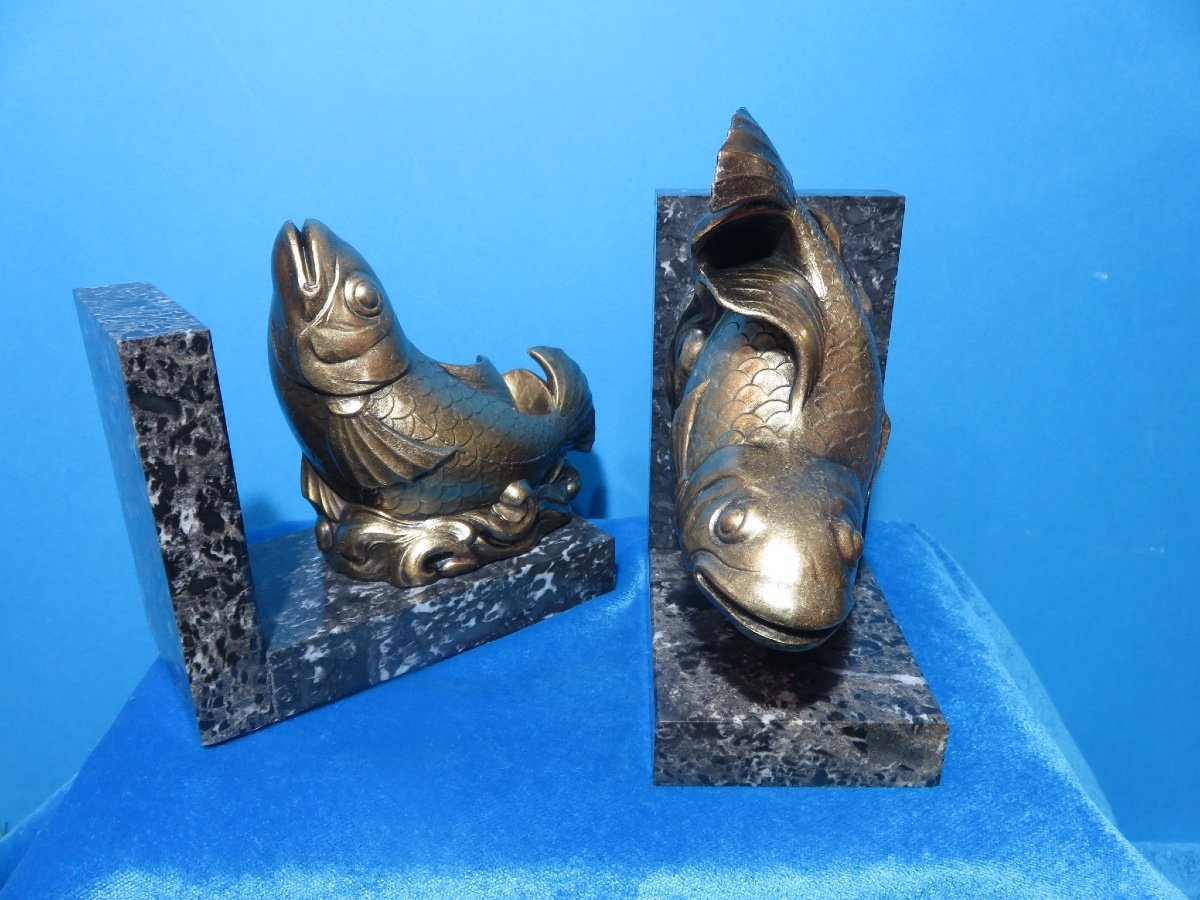 Pair Of Bookends With Japanese-style Koi Carp Theme, In Babbitt On A Black Marble Base -photo-7