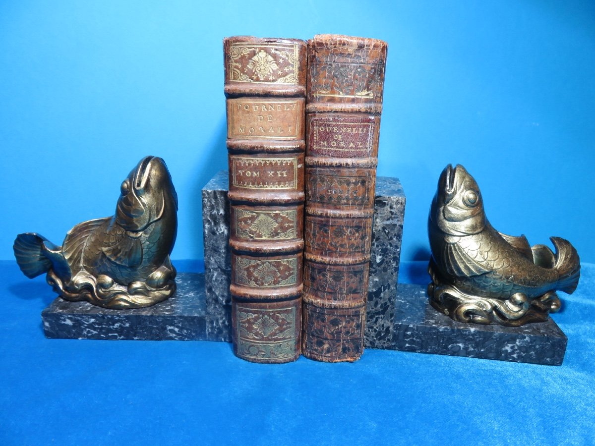 Pair Of Bookends With Japanese-style Koi Carp Theme, In Babbitt On A Black Marble Base 