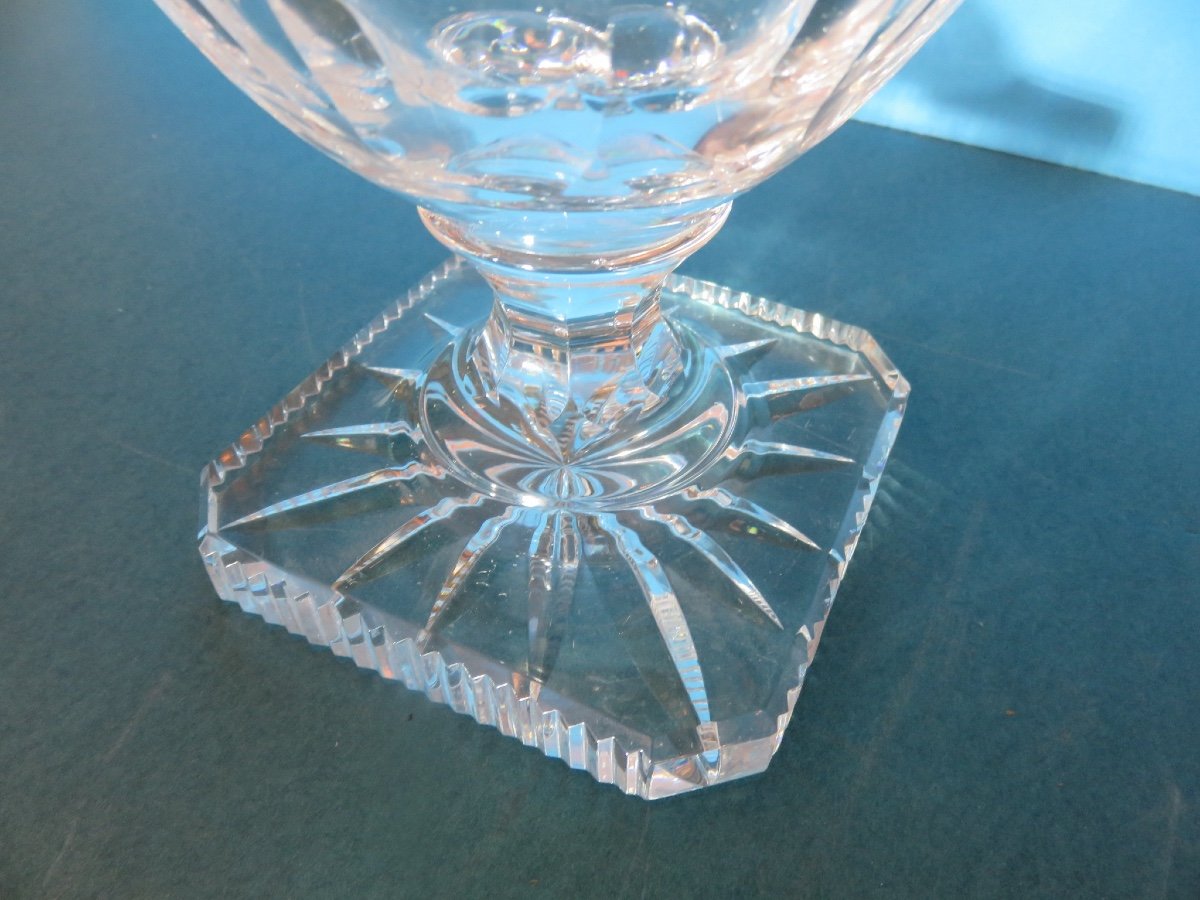 Vase en cristal de forme Médicis , taillé diamant et côtes plates( Hauteur 30 cm ) XX ème-photo-5