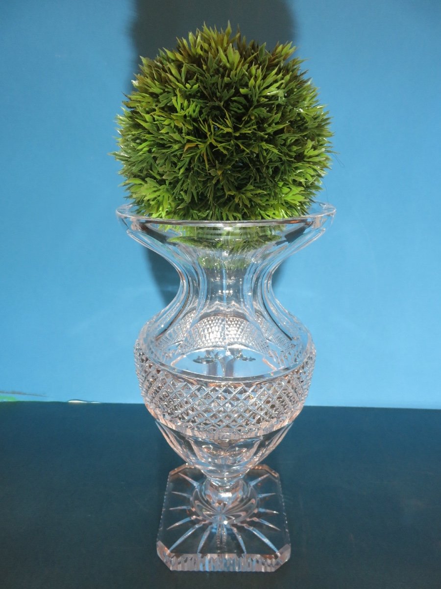 Vase en cristal de forme Médicis , taillé diamant et côtes plates( Hauteur 30 cm ) XX ème-photo-7