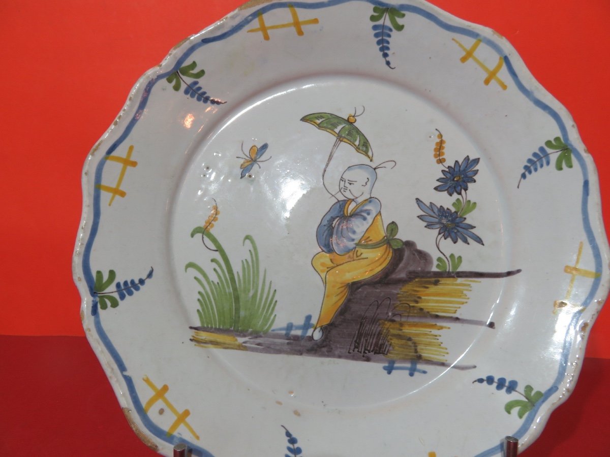 Nevers Earthenware Plate, Chinese Umbrella Decoration, 18th Century-photo-2