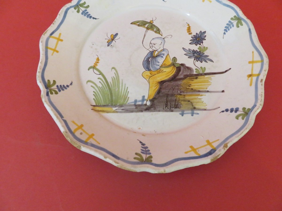 Nevers Earthenware Plate, Chinese Umbrella Decoration, 18th Century-photo-2