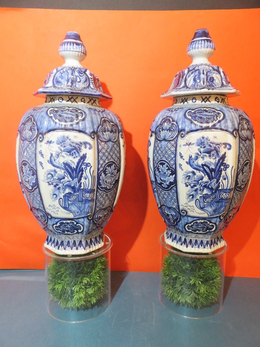 Pair Of Covered Vases, With Fluted Bellies, In Delft Earthenware (ht 46 Cm), Early 20th Century-photo-4