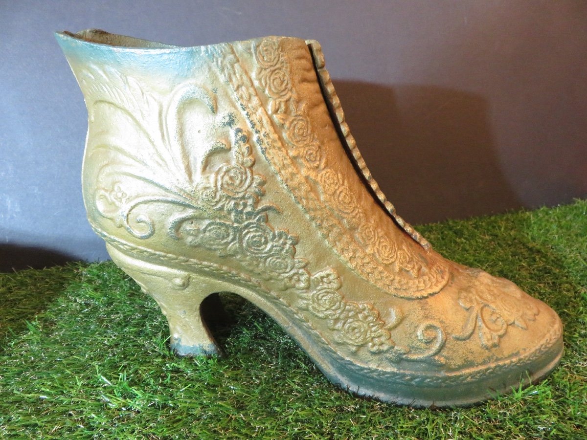 Pair Of Boot-shaped Cache-pots, Cast Iron, Late 19th Century-photo-1