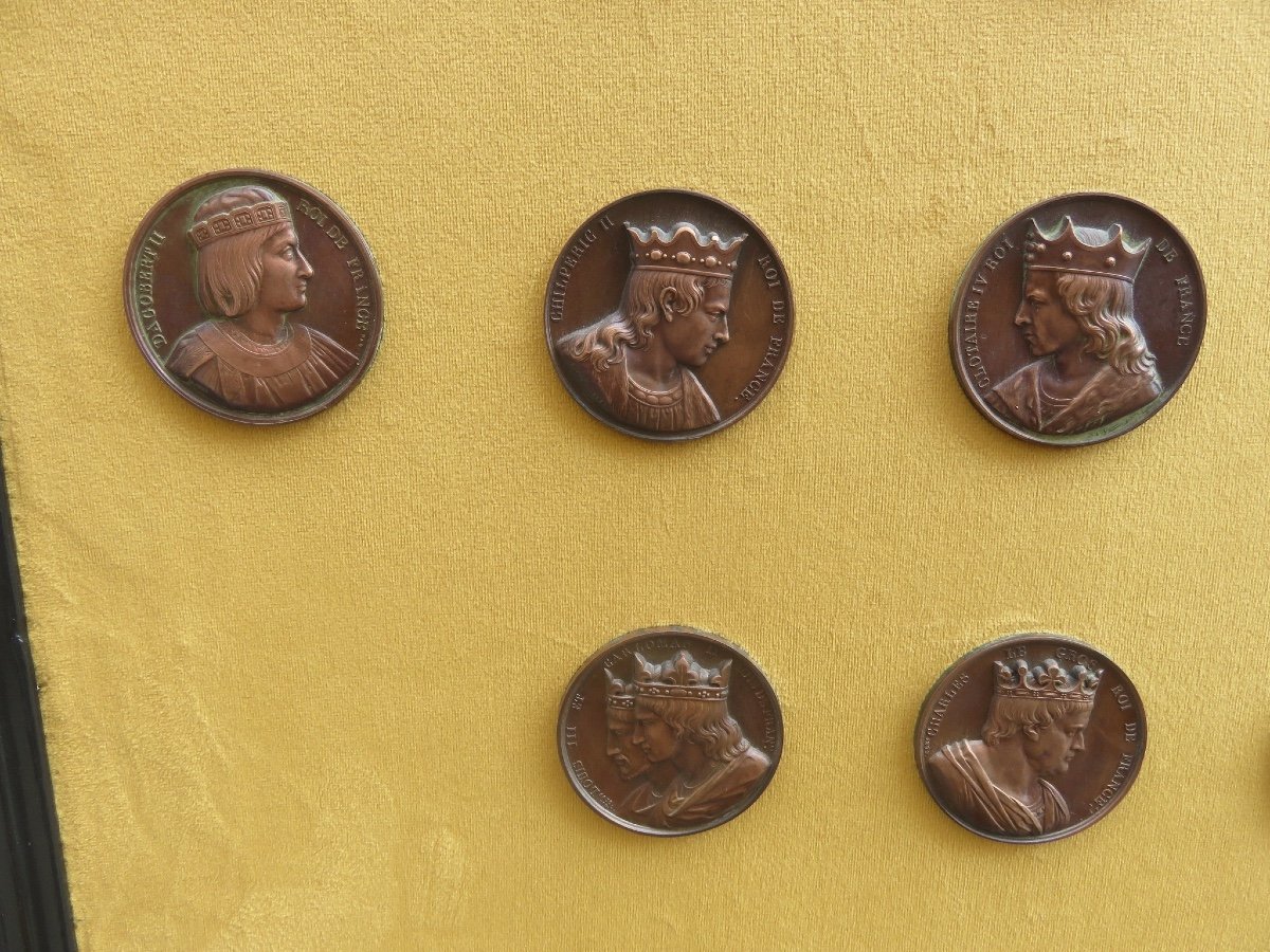 Galerie numismatique des Rois de France 74 médailles en cuivre réalisées par A. CAQUE 1795-1881-photo-3