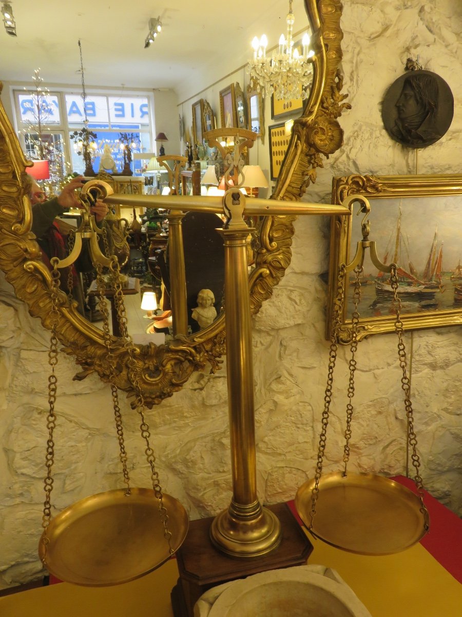 Large Apothecary Scale, 74 Cm High, In Bronze And Brass, 19th Century-photo-6