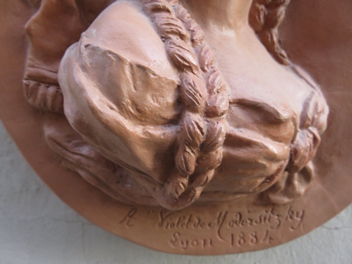 Terracotta Medallion Depicting The Loss Of Alsace Lorraine, Signed By Violet De Modersitzky-photo-2